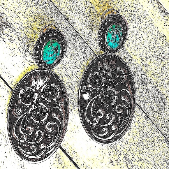 SILVER CONCHO EARRINGS BIG OVAL STAMPED DESIGN TURQUOISE - Picture 4 of 7